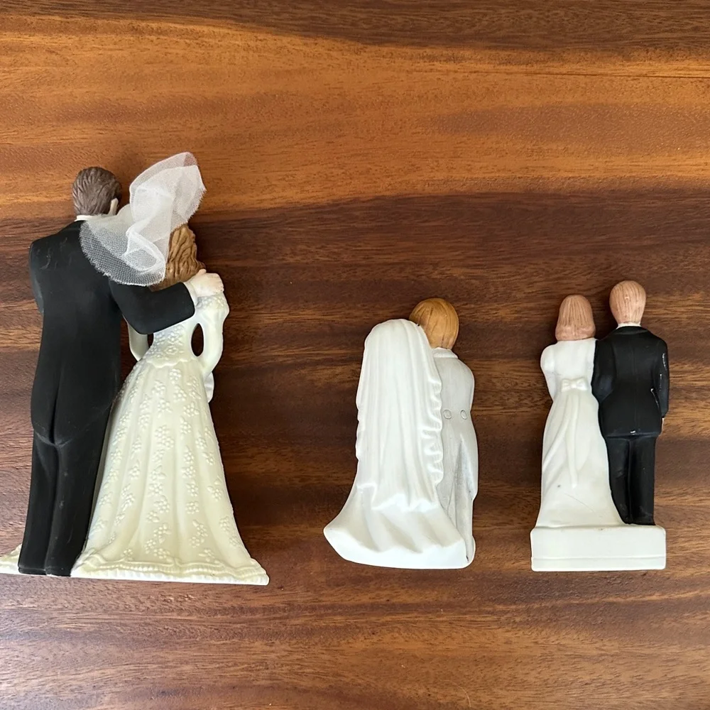 Elegant Wedding Cake Toppers Set